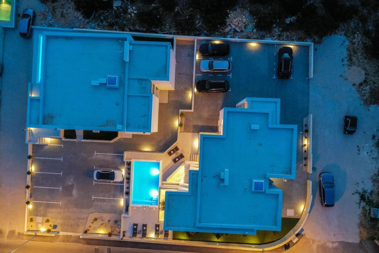 Pool Apartments Banta B Novalja Eksteriør billede